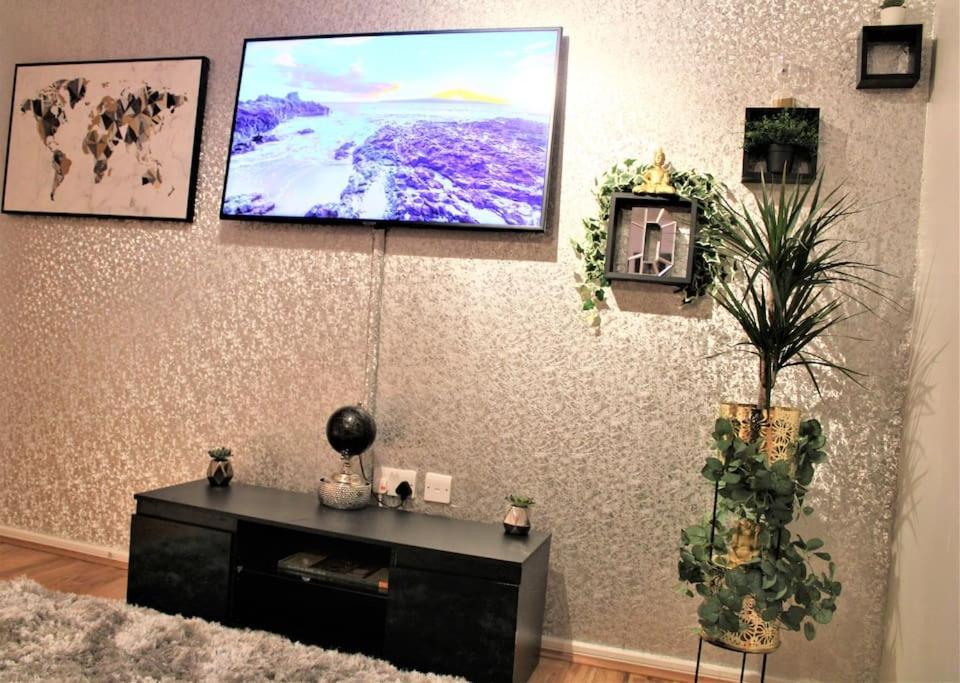Lovely Modern Apartment Close To Town Centre Lexden Экстерьер фото