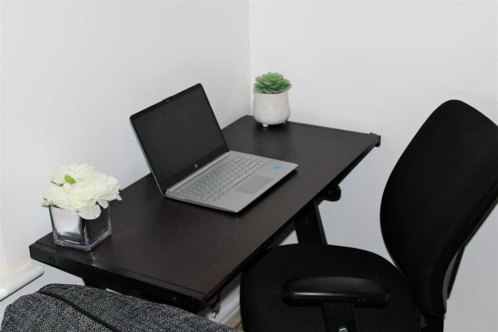 Lovely Modern Apartment Close To Town Centre Lexden Экстерьер фото